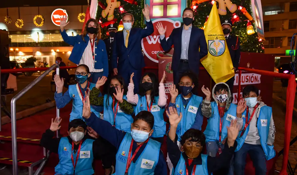 El árbol se ubica en el Óvalo Gutiérrez, en Miraflores. Foto: difusión El árbol se ubica en el Óvalo Gutiérrez, en Miraflores. Foto: difusión