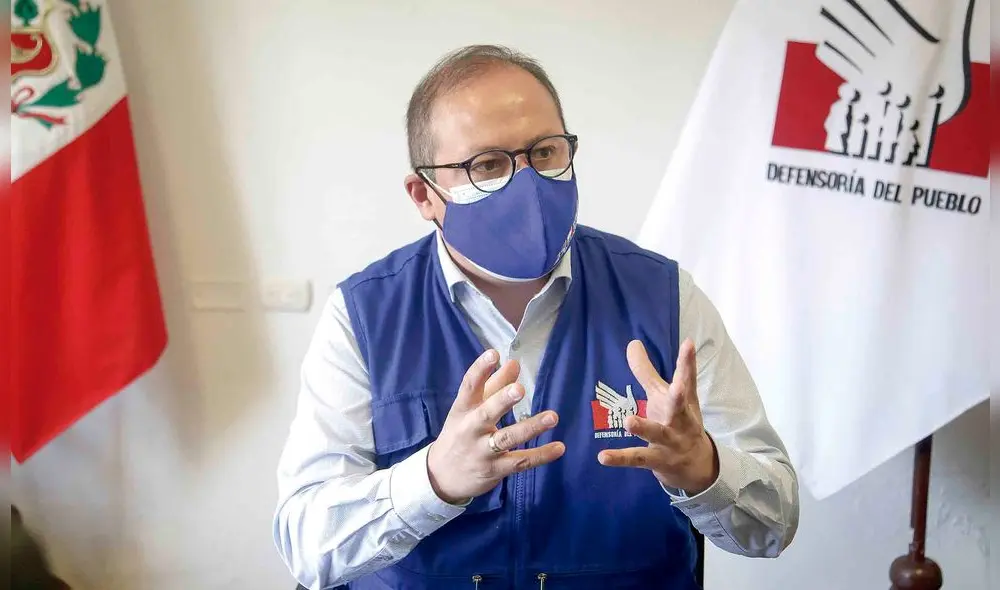 Responsabilidad. Manrique exige que consejeros depongan intereses personales en elección de "nuevo" gobernador. Foto: La República Responsabilidad. Manrique exige que consejeros depongan intereses personales en elección de "nuevo" gobernador. Foto: La República