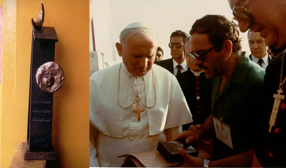 Escultura del premio Príncipe de Asturias que Villa El Salvador ganó (izquierda), y Michel Azcueta saludando al papa Juan Pablo II, en 1985 (Derecha). Fotos: Michel Azcueta | Amigos de Villa Escultura del premio Príncipe de Asturias que Villa El Salvador ganó (izquierda), y Michel Azcueta saludando al papa Juan Pablo II, en 1985 (Derecha). Fotos: Michel Azcueta | Amigos de Villa