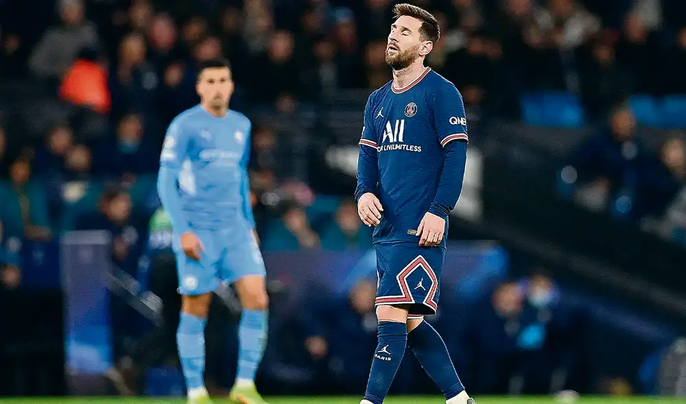 Duro golpe. Más allá de que ambos llegaban clasificados, el duelo era importante para definir el primer y segundo puesto, y así evitar enfrentar al primer puesto de otros grupos en octavos. Foto: AFP Duro golpe. Más allá de que ambos llegaban clasificados, el duelo era importante para definir el primer y segundo puesto, y así evitar enfrentar al primer puesto de otros grupos en octavos. Foto: AFP