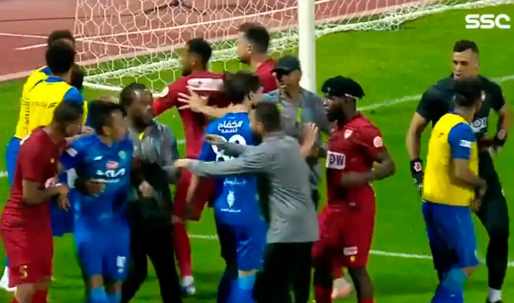 'Aladino' se vio envuelto en una gresca. Fuente: @ssc_sports