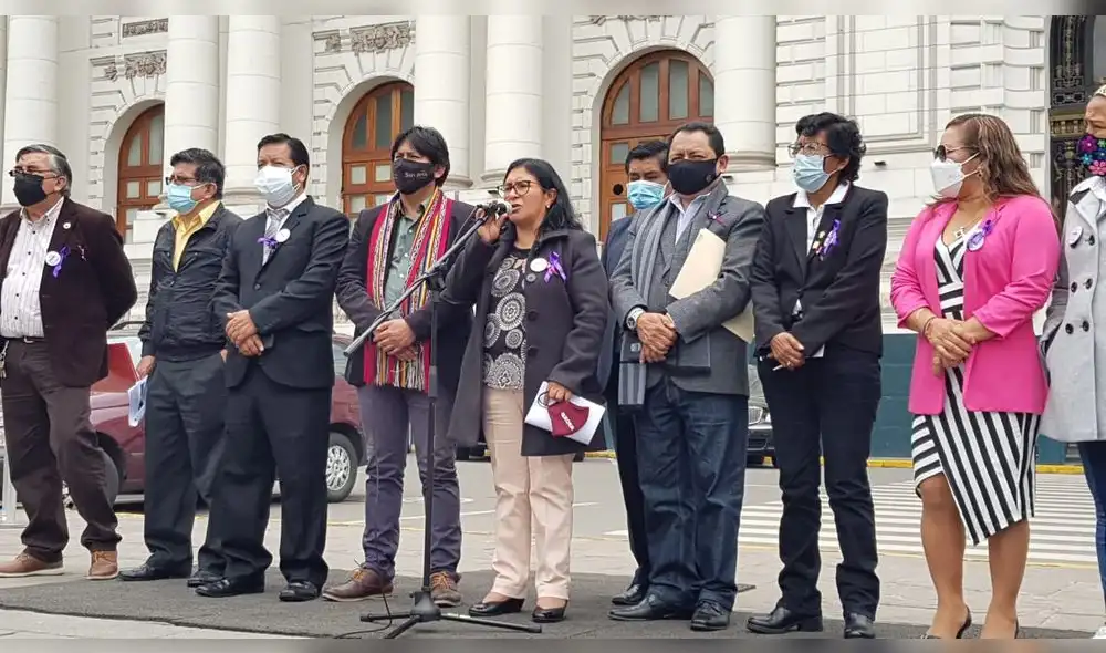 Ugarte precisó que "por ningún motivo serán parte de este intento de vacancia". Foto: Omar Coca/URPI-LR Ugarte precisó que "por ningún motivo serán parte de este intento de vacancia". Foto: Omar Coca/URPI-LR