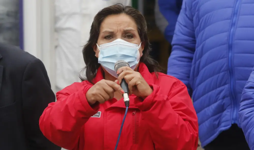 Dina Boluarte manifestó que el Congreso y el Ejecutivo deben trabajar juntos y no estar pensando en la vacancia. Foto: Carlos Contreras / La República Dina Boluarte manifestó que el Congreso y el Ejecutivo deben trabajar juntos y no estar pensando en la vacancia. Foto: Carlos Contreras / La República