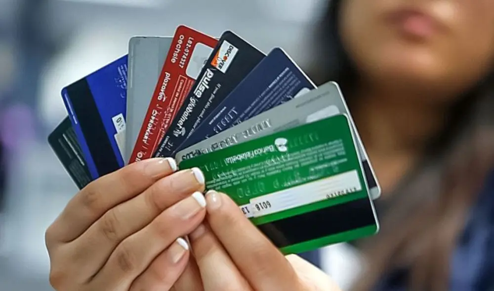 Contar con una tarjeta de crédito también mejora tu historial crediticio. Foto: El Peruano