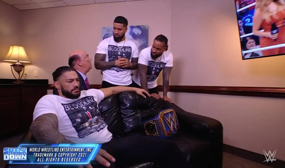 La reacción de Roman Reigns tras conocer el levantamiento de la suspensión de Brock Lesnar. Foto: Twitter WWE