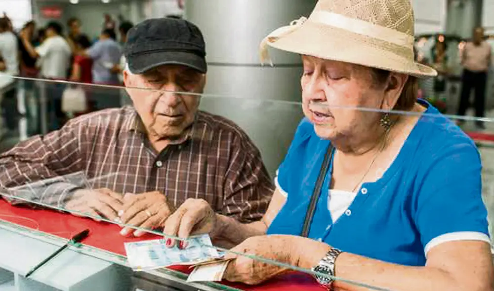 Alivio. Durante diciembre próximo, bono extraordinario llegará a pensionistas de la ONP. Foto: difusión Alivio. Durante diciembre próximo, bono extraordinario llegará a pensionistas de la ONP. Foto: difusión