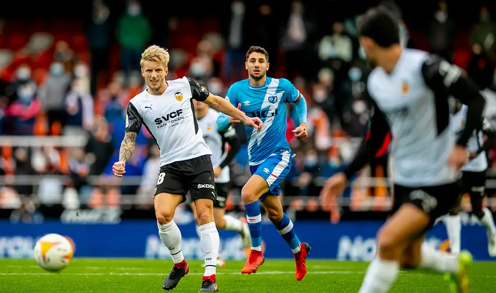 Valencia CF vs. Rayo Vallecano por la liga de España. Foto: Twitter Valencia