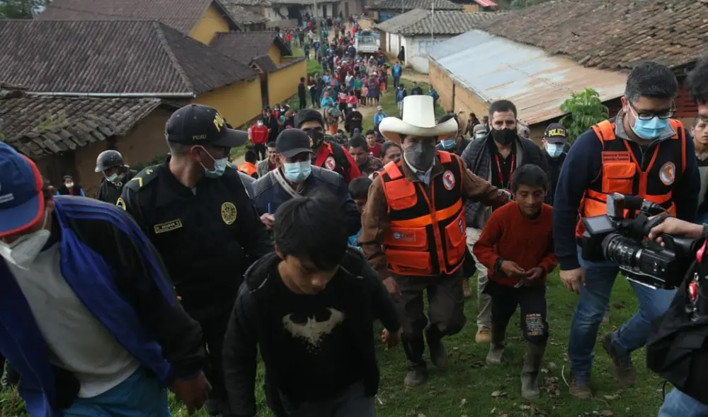 Pedro Castillo inspeccionó la zona del epicentro del terremoto. Foto: Presidencia