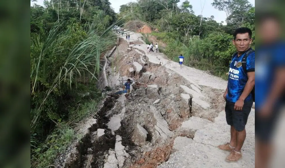 Así quedó una pista después del terremoto de 7.5. Foto: Radio Kampagkis