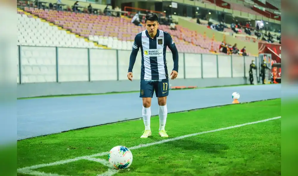 El mediocampista blanquiazul salió campeón del fútbol peruano por primera vez. Fuente: Twitter @Jairoconcha_10