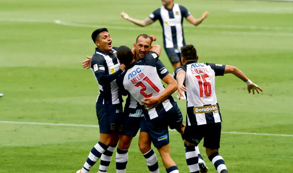 Alianza Lima se coronó campeón de la Liga 1 Betsson 2021 tras vencer en la final a Sporting Cristal. Foto: LigaFutProf