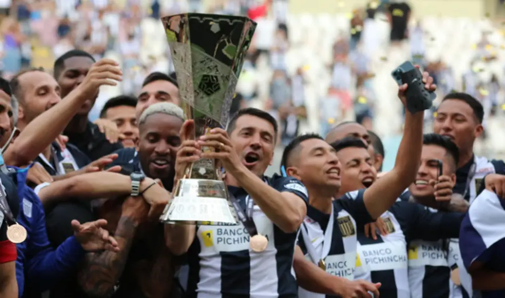 Édgar Benítez llegó a Alianza Lima para disputar la Fase 2. Foto: 'Pájaro' Benítez Édgar Benítez llegó a Alianza Lima para disputar la Fase 2. Foto: 'Pájaro' Benítez