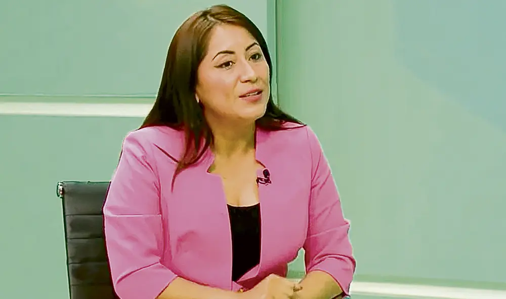 Posturas. Portalatino insiste en que no apoya la vacancia, pero no es tajante en descartar su voto para la admisión a debate. Foto: captura TV PERÚ