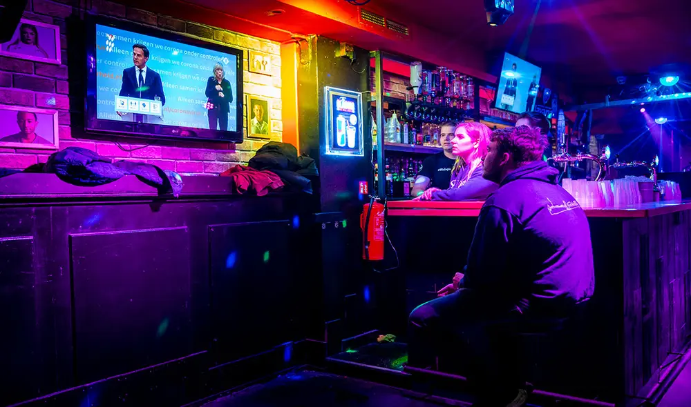 Países Bajos es uno de los países con mayor número de casos de la nueva variante del coronavirus ómicron en Europa. Foto: AFP Países Bajos es uno de los países con mayor número de casos de la nueva variante del coronavirus ómicron en Europa. Foto: AFP