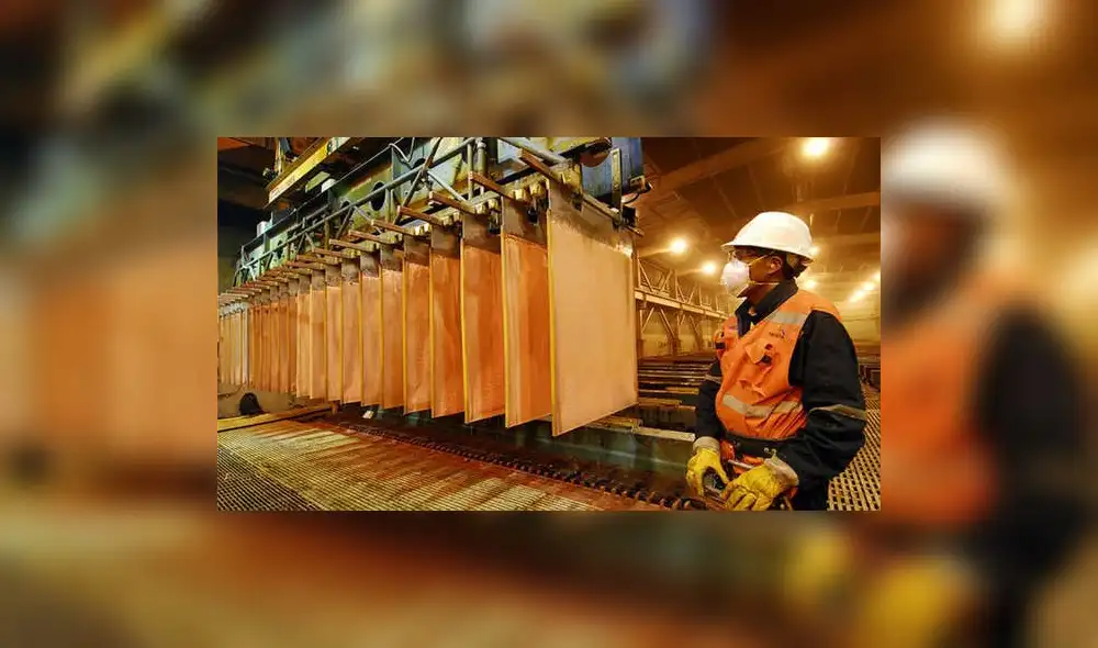 Trabajador puede ser despedido en caso su infracción cause riesgo a la empresa, compañeros y así mismo. Foto: AFP. Trabajador puede ser despedido en caso su infracción cause riesgo a la empresa, compañeros y así mismo. Foto: AFP.