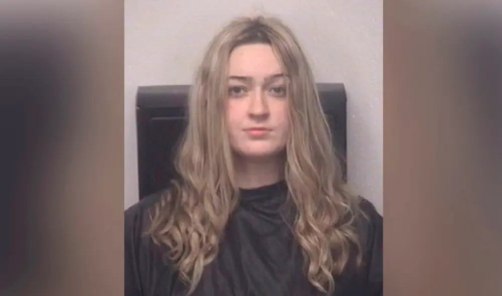 La joven maestra ingresó a trabajar medio tiempo al colegio el pasado 8 de noviembre y cuatro días después ya estaba enviando las fotos a sus alumnos. Foto: Twitter/ @kenlemonWSOC9 La joven maestra ingresó a trabajar medio tiempo al colegio el pasado 8 de noviembre y cuatro días después ya estaba enviando las fotos a sus alumnos. Foto: Twitter/ @kenlemonWSOC9