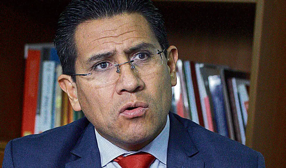 Deber. Enco recuerda que el presidente está obligado a respetar la Constitución y las leyes. Foto: Virgilio Grajeda/La República