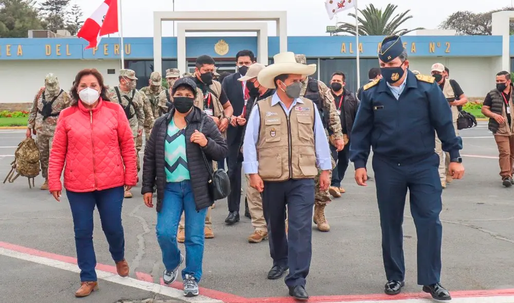 Pedro Castillo y Lilia Paredes se dirigen a Amazonas para asistir a afectados por sismo. Foto; Presidencia