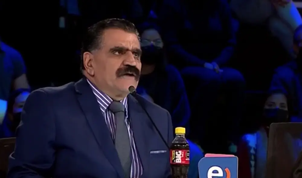 El jurado de Yo soy Jorge Henderson decidió tomar unos segundos del programa para enviarle un saludo al doctor que le salvó la vida en el 2012. Foto: Captura /Latina