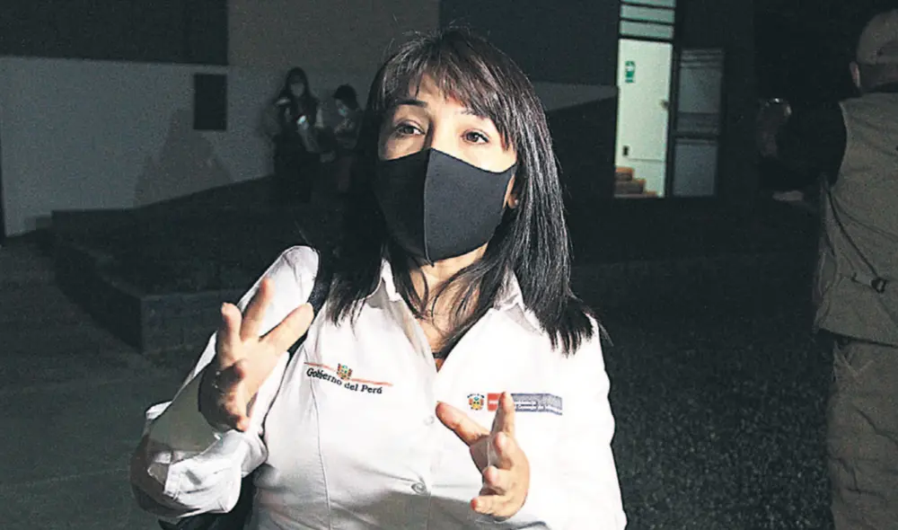 Mensaje. Mirtha Vásquez dio cuenta de una serie de decisiones, tras hacerse públicas las reuniones informales de Castillo. Foto: Jaime Mendoza / La República