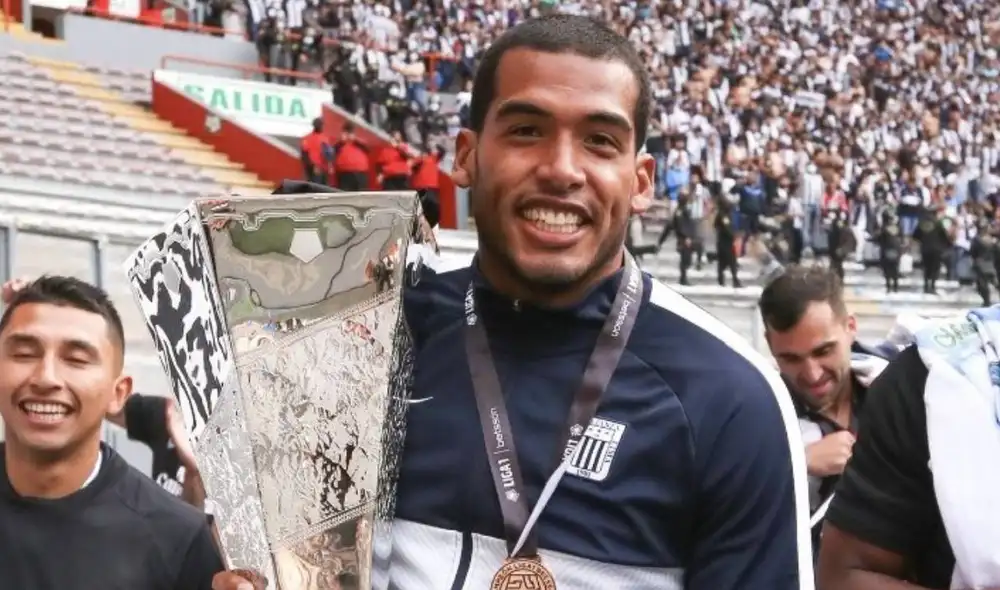 Rivadeneyra llegó a Alianza Lima en el 2018. Foto: Twitter Steven Rivadeneyra