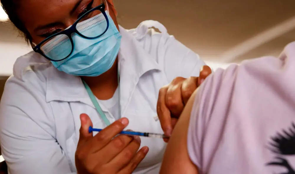 Italia se enfrenta actualmente a un nuevo brote de la pandemia: casi 17.000 nuevos casos fueron registrados en las últimas 24 horas. Foto: EFE Italia se enfrenta actualmente a un nuevo brote de la pandemia: casi 17.000 nuevos casos fueron registrados en las últimas 24 horas. Foto: EFE