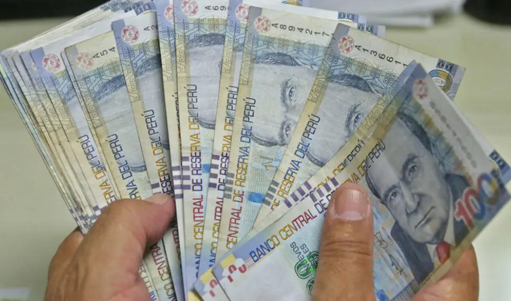 Trabajadores que laboren en feriado percibirán un triple sueldo ese día. Foto: difusión Trabajadores que laboren en feriado percibirán un triple sueldo ese día. Foto: difusión