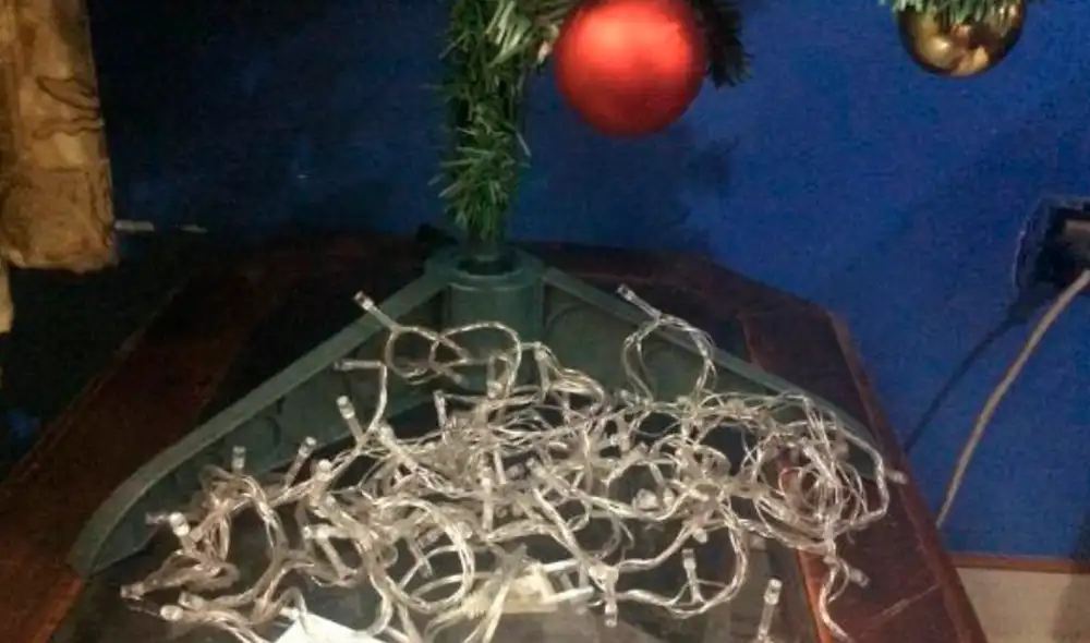 Los bomberos exhortaron a la población a tener cuidado con el uso de luces navideñas. Foto: La República Los bomberos exhortaron a la población a tener cuidado con el uso de luces navideñas. Foto: La República