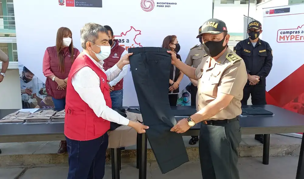 A ello se sumarán en las siguientes semanas prendas complementarias, uniformes de faena y calzado. Foto: PNP