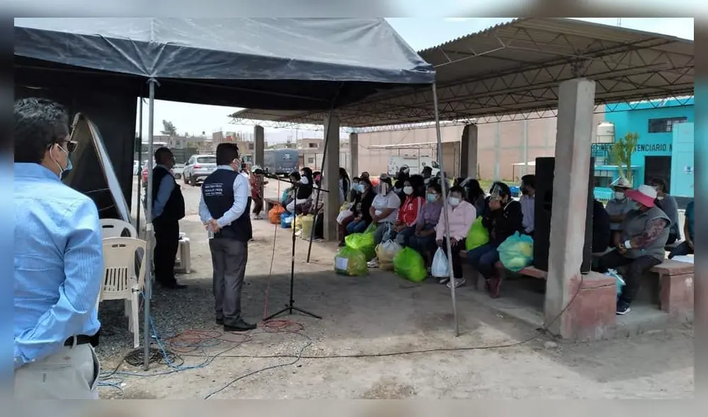 La información fue brindada por el fiscal Arias en charla dirigida a los familiares de los internos del penal de Socabaya y organizada por el Instituto Nacional Penitenciario (Inpe). Foto: Ministerio Público Arequipa
