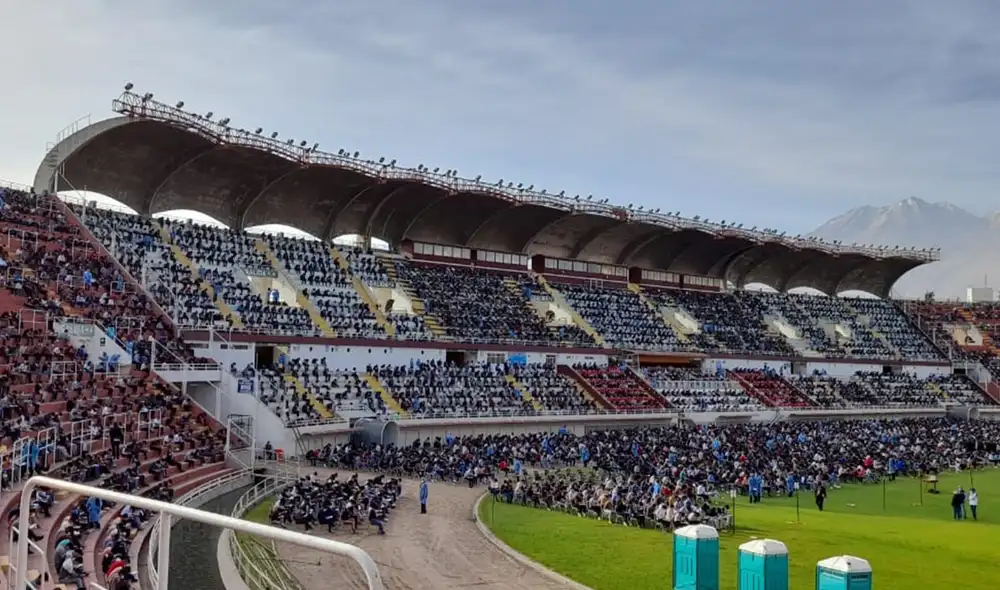 El examen duró 70 minutos y fue verificado por las autoridades universitarias. Foto: Unsa