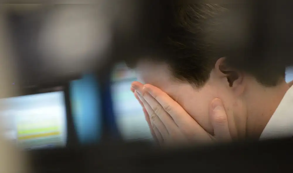 Es sumamente importante mantener la mente ocupada con nuevas actividades y que “las emociones se encuentren activas de manera diversificada y no solo episodios tristes”, apuntó el psiquiatra Carlos Bromley. Foto: EFE/referencial
