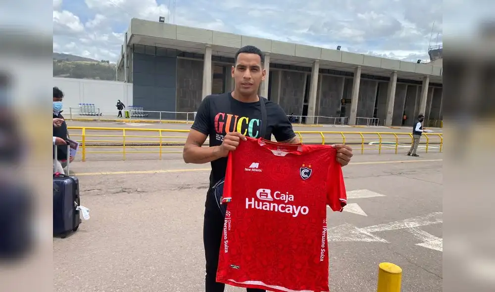 Emmanuel Ibáñez tiene doble nacionalidad y llegó a Cienciano Foto: La República Emmanuel Ibáñez tiene doble nacionalidad y llegó a Cienciano Foto: La República