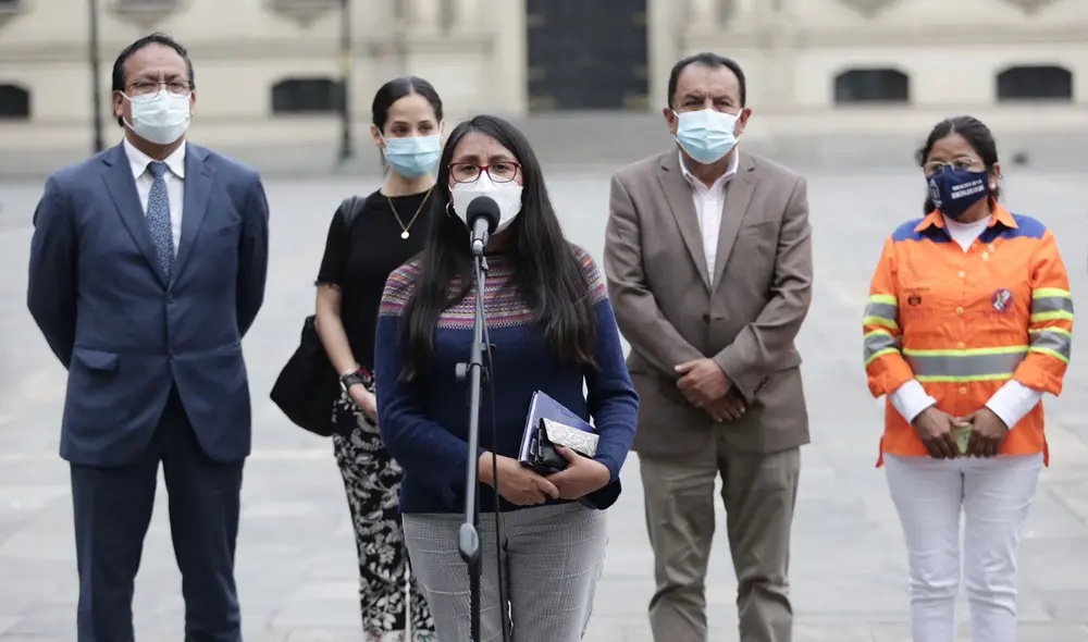 Los congresistas de Juntos por el Perú se oponen a los dos dictámenes aprobados en la Comisión de Educación del Congreso. Foto: Gerardo Marín/La República