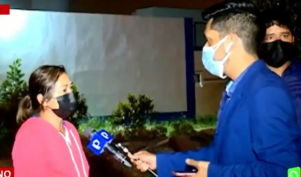 Familia está en los exteriores de la planta a la espera de más noticias. Foto: 24 horas: edición central Familia está en los exteriores de la planta a la espera de más noticias. Foto: 24 horas: edición central