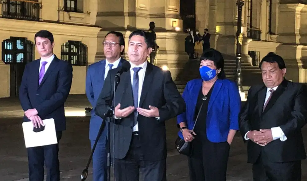 Vladimir Cerrón también se reunió con otros líderes políticos en Palacio de Gobierno. Foto: Gianella Aguirre/URPI-LR