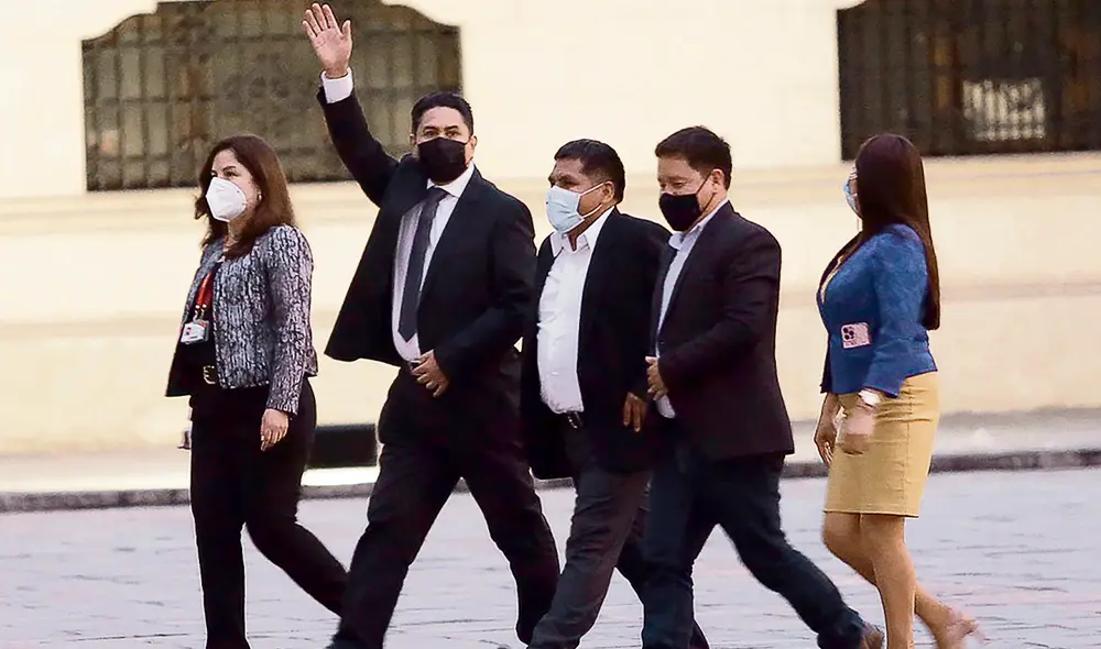 Giro. Vladimir Cerrón retoma cercanía con Castillo. Foto: Gerardo Marín/ La República Giro. Vladimir Cerrón retoma cercanía con Castillo. Foto: Gerardo Marín/ La República