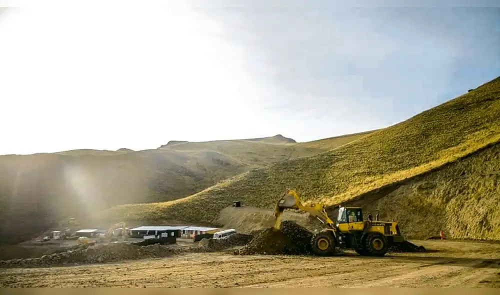 Parada. Carretera Viscachani – Callalli - Sibayo – Caylloma debe ser concluida por consorcio que integra empresa china que no ejecutó hospital en Puno. Parada. Carretera Viscachani – Callalli - Sibayo – Caylloma debe ser concluida por consorcio que integra empresa china que no ejecutó hospital en Puno.