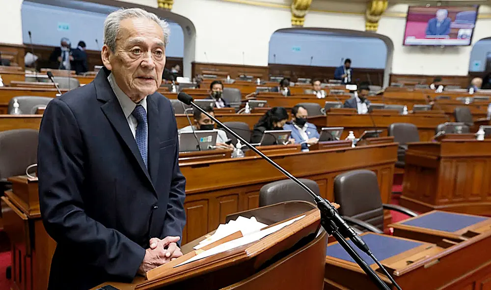 Interpelado. El ministro Gallardo se aferra al debido proceso. Eso incomoda a la oposición. Foto: difusión