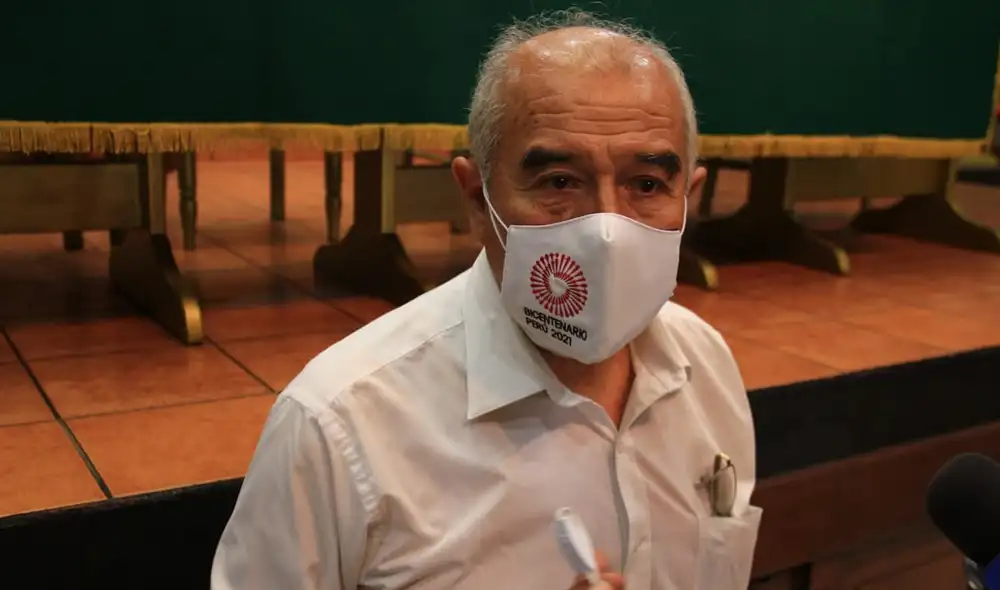 Excongresista brindó conferencia de prensa en la que argumentó que si su hermano recibió dinero fue por temas publicitarios. Foto: Zintia Fernández/La República