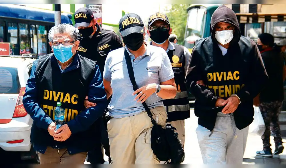 Detenidos. Siete personas fueron apresadas en Arequipa, el resto en Lima y Rioja. Pasarán quince días en detención preliminar. Foto: La República Detenidos. Siete personas fueron apresadas en Arequipa, el resto en Lima y Rioja. Pasarán quince días en detención preliminar. Foto: La República