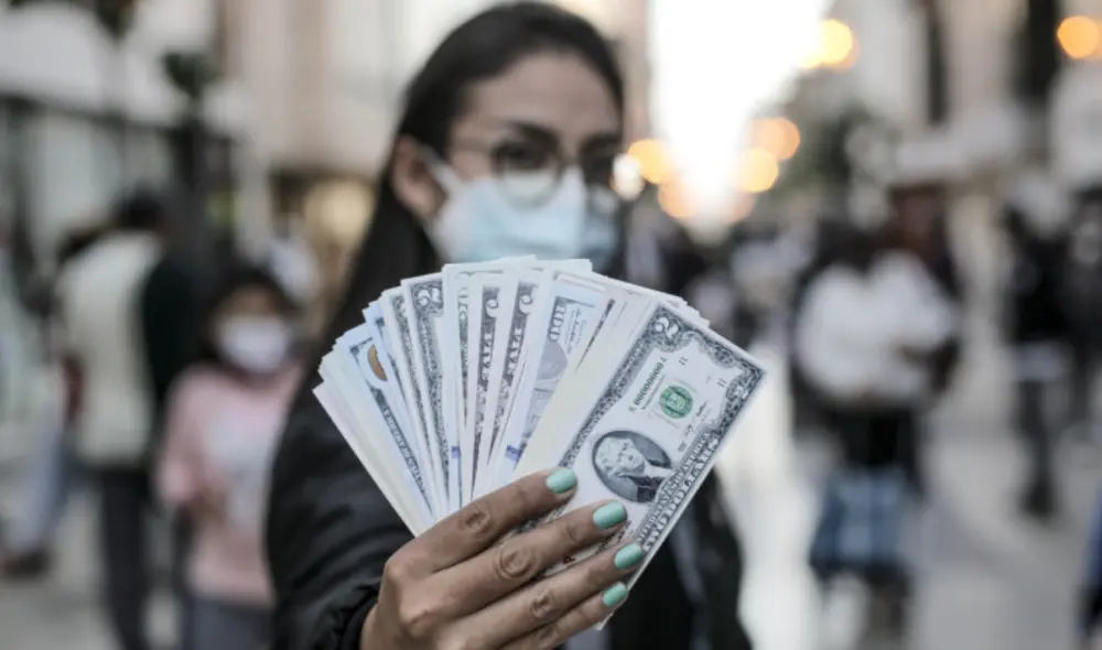 Conoce cuál es el precio del dólar en Perú hoy, viernes 10 de diciembre del 2021. Foto: John Reyes/La República Conoce cuál es el precio del dólar en Perú hoy, viernes 10 de diciembre del 2021. Foto: John Reyes/La República