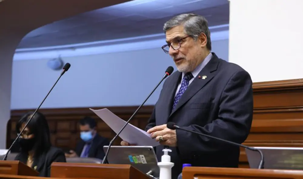 Ernesto Bustamante fue titular de la Comisión de Relaciones Exteriores del Parlamento. Foto: Congreso. Video: Congreso de la República Ernesto Bustamante fue titular de la Comisión de Relaciones Exteriores del Parlamento. Foto: Congreso. Video: Congreso de la República