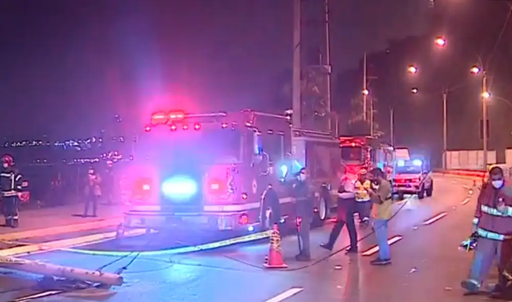 La esposa y el menor fueron llevados al hospital Casimiro Ulloa para recibir la debida atención médica. Video: América La esposa y el menor fueron llevados al hospital Casimiro Ulloa para recibir la debida atención médica. Video: América