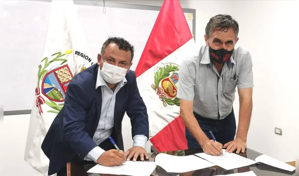 El vicegobernador Ever Cadenillas y el alcalde Juan Iglesias firmaron convenio. Foto: GRLL El vicegobernador Ever Cadenillas y el alcalde Juan Iglesias firmaron convenio. Foto: GRLL