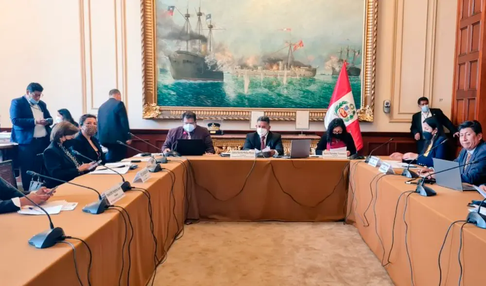 El legislador Esdras Medina, de Renovación Popular, preside este grupo de trabajo. Foto: Comisión de Educación