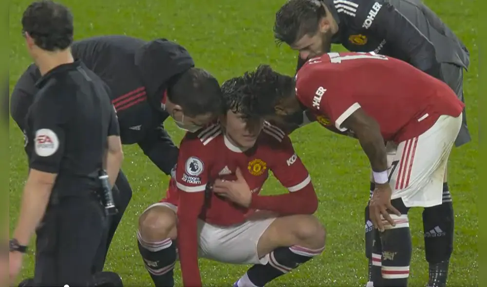 Victor Lindelöf presentó un malestar en el pecho durante el duelo del Manchester United por la Premier League. Foto: captura ESPN Victor Lindelöf presentó un malestar en el pecho durante el duelo del Manchester United por la Premier League. Foto: captura ESPN