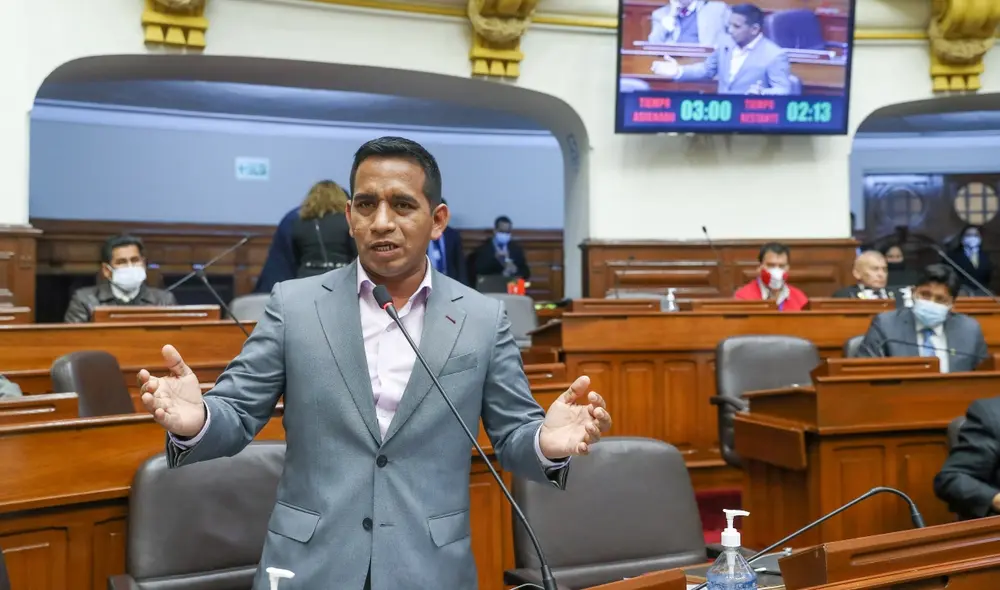 Vergara afirmó que moción de censura no cuenta con "suficiente solidez". Foto: Congreso Vergara afirmó que moción de censura no cuenta con "suficiente solidez". Foto: Congreso