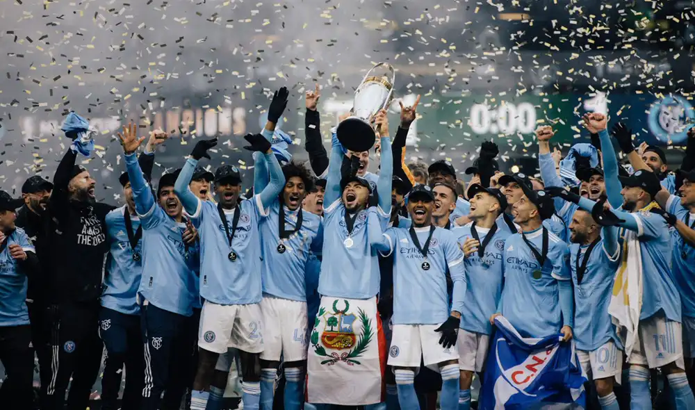 Alexander Callens es campeón de la MLS con el New York City. Fuente: Twitter NYC