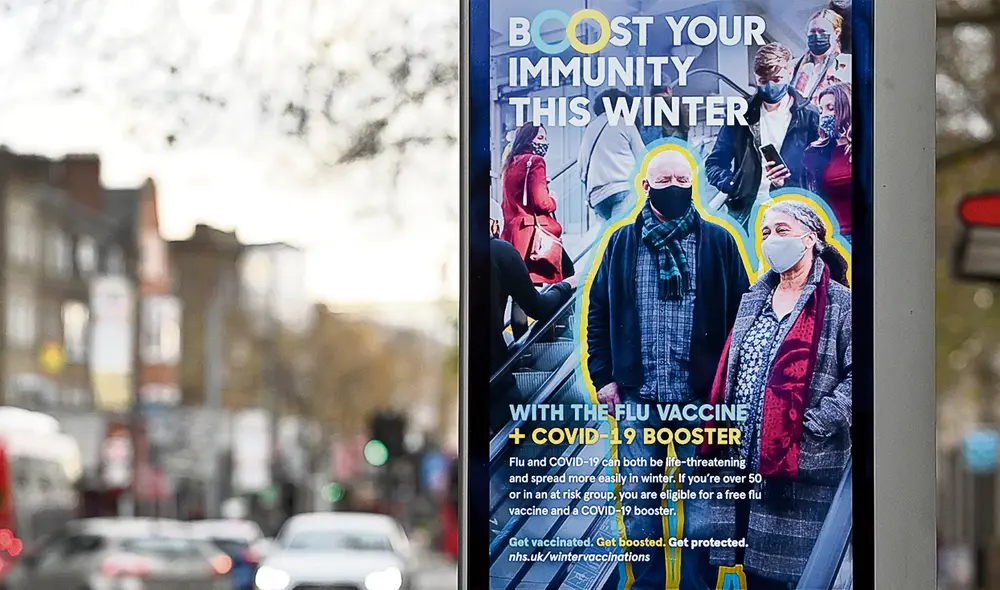 Reforzar dosis. El interés del Gobierno por incrementar la vacuna de refuerzo es un reto en diferentes espacios sociales. Foto: EFE Reforzar dosis. El interés del Gobierno por incrementar la vacuna de refuerzo es un reto en diferentes espacios sociales. Foto: EFE